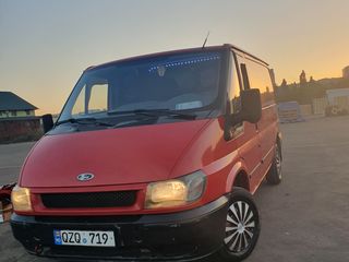 Ford Transit foto 2