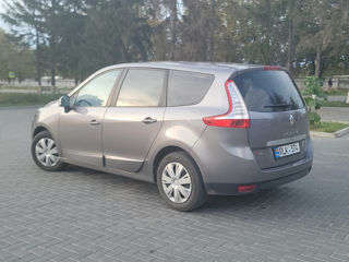 Renault Grand Scenic foto 4