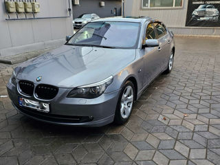 BMW 5 Series foto 3