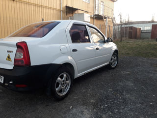 Dacia Logan foto 4