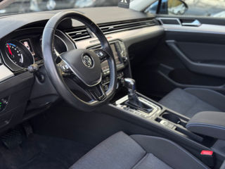 Volkswagen Passat foto 8