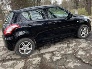 Suzuki Swift foto 2