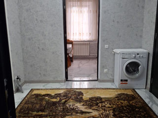 Apartament cu 2 camere, 53 m², Buiucani, Chișinău foto 2