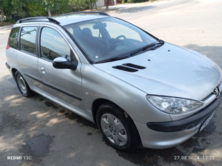 Peugeot 206 foto 1