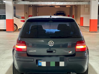 Volkswagen Golf foto 2