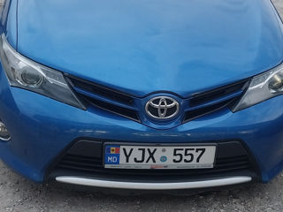 Toyota Auris foto 1