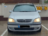 Opel Zafira foto 2