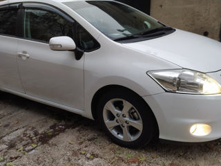 Toyota Auris foto 2