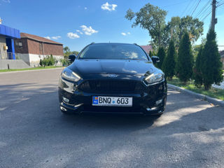 Ford Focus ST foto 1