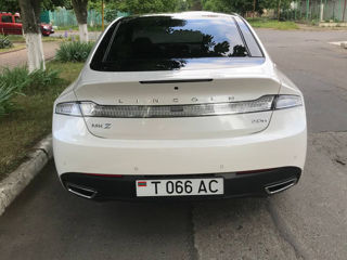 Lincoln MKZ foto 2