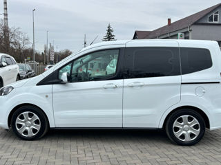 Ford Tourneo Courier foto 8