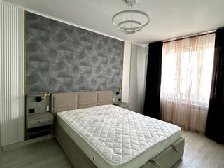 Apartament cu 2 camere, 70 m², Buiucani, Chișinău foto 3