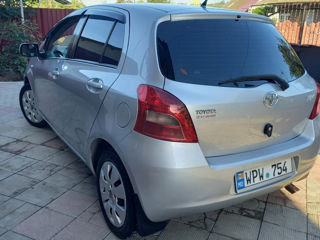 Toyota Yaris foto 6