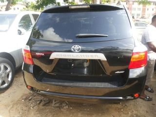 Toyota Highlander foto 2