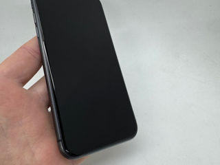 Vând iPhone 11 - 128gb - în stare foarte bună