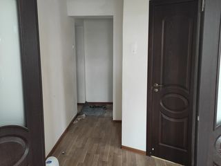 Apartament cu 2 camere, 40 m², Centru, Dondușeni foto 2