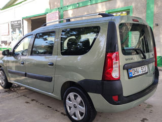 Dacia Logan foto 2