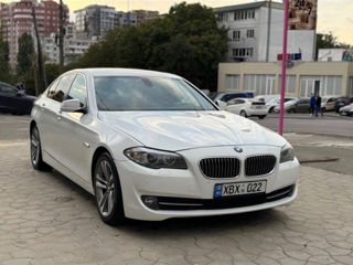 BMW 5 Series foto 2