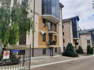 Apartament cu 3 camere, 110 m², Centru, Chișinău