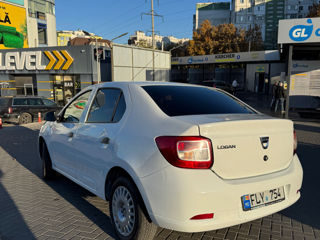 Dacia Logan foto 2