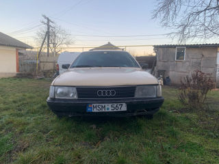 Audi 100