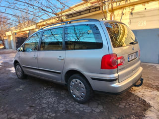 Volkswagen Sharan foto 2