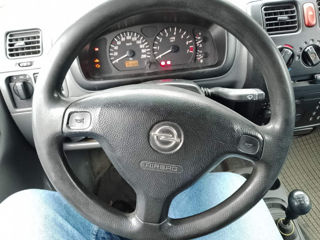 Opel Agila foto 6