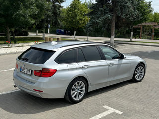 BMW 3 Series Touring foto 10