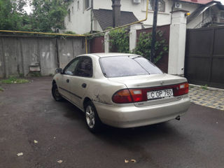 Mazda 323 foto 5