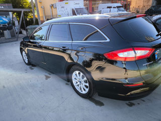 Ford Mondeo foto 5