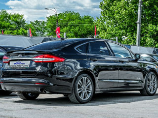 Ford Fusion foto 5