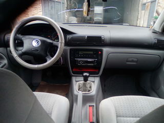 Volkswagen Passat foto 2