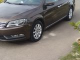 Volkswagen Passat foto 7