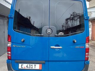 Mercedes 319 foto 3