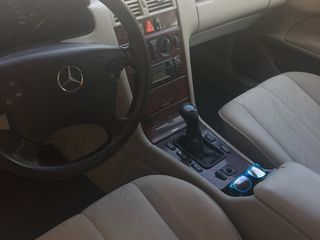 Mercedes E Class foto 4