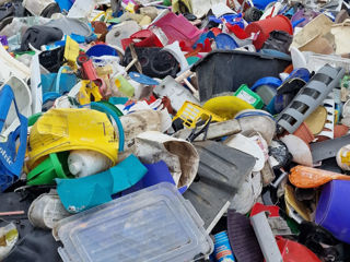 Vânzare plastic PET, PP, HDPE  pentru reciclare