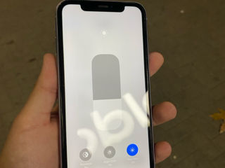 iPhone 11 64 gb Purple foto 4