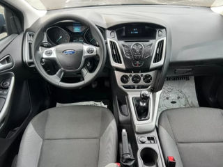 Ford Focus foto 8