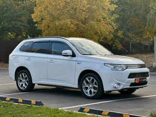 Mitsubishi Outlander foto 6