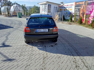 Volkswagen Golf foto 2