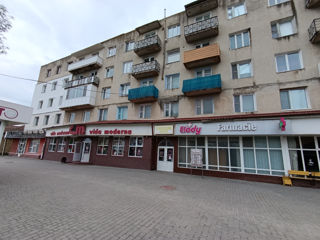 Apartament cu 3 camere, 59 m², Centru, Glodeni