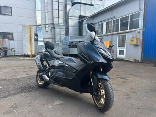 Yamaha Tmax 560 Tech Max 
Quad lock 
BCD
Top case 35L in culoare original 
Tara de origine Germania , MUNICH  foto 8