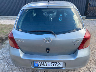 Toyota Yaris foto 3