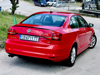 Volkswagen Jetta foto 6