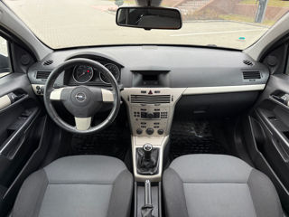 Opel Astra foto 10