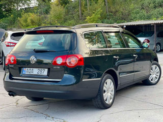 Volkswagen Passat foto 2