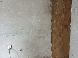 Чистим бетонные стены от старой краски, шпаклевки, обоев. foto 2