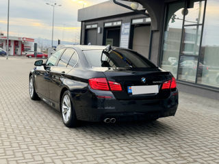 BMW 5 Series foto 5