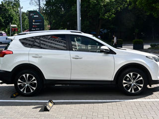 Toyota Rav 4 foto 4