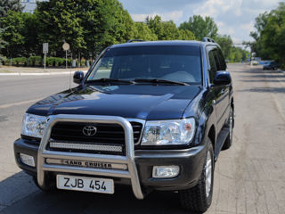 Toyota Land Cruiser foto 2